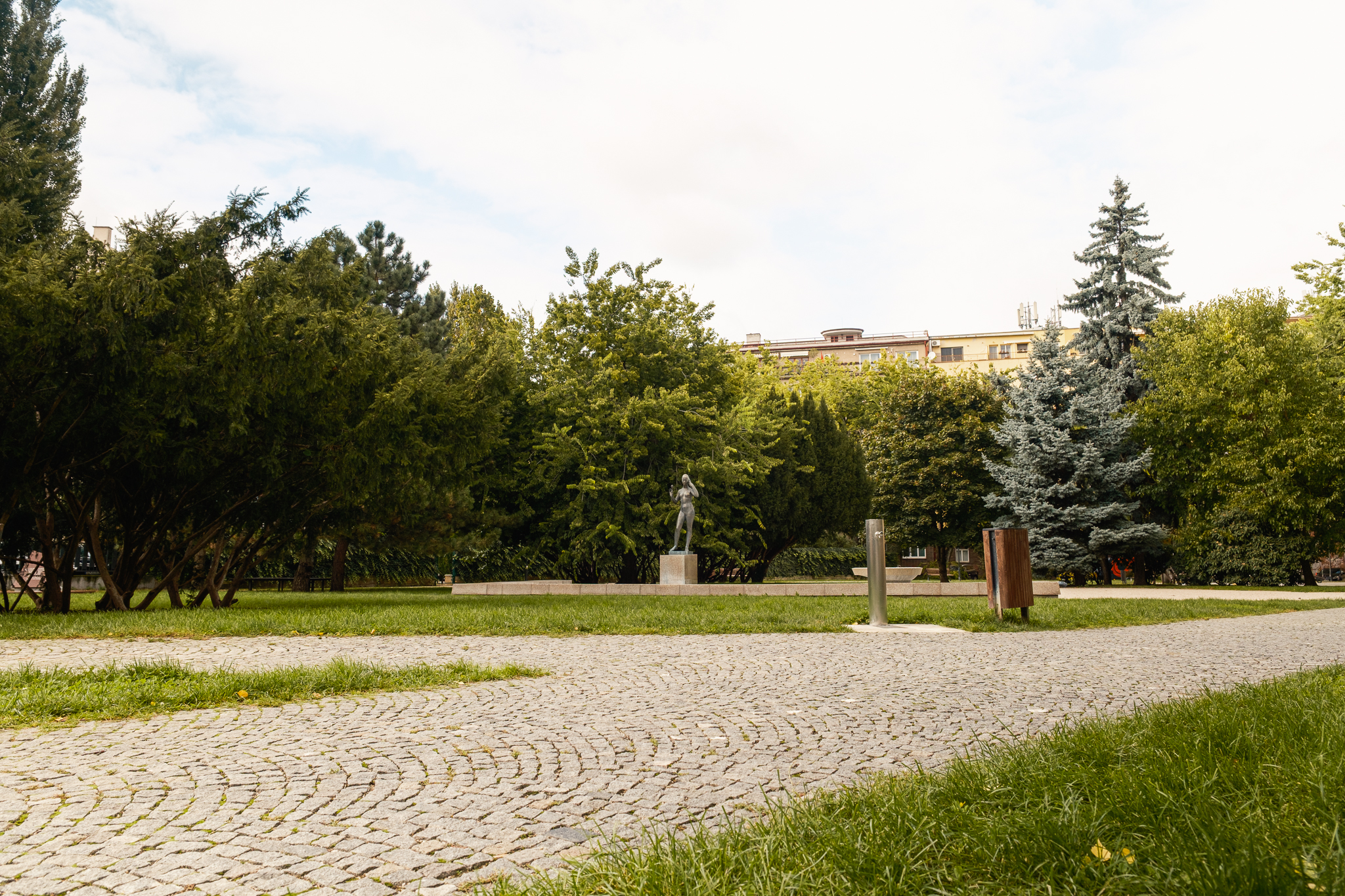 bratislava stare mesto park gabora barrosa safarikovo namestie | WebJET CMS